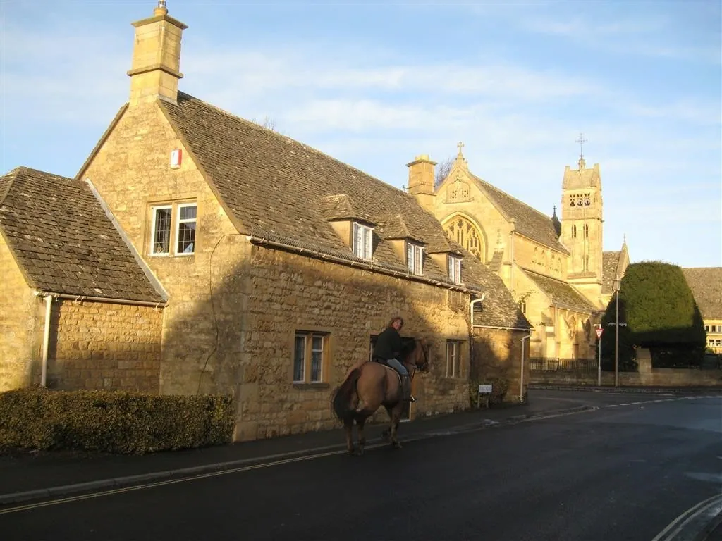 Chipping camden (10)